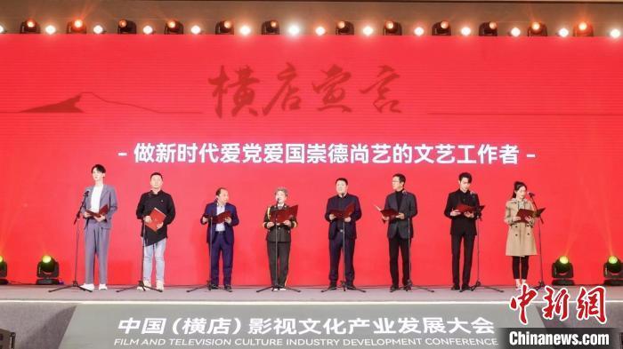 逃离破旧弃城