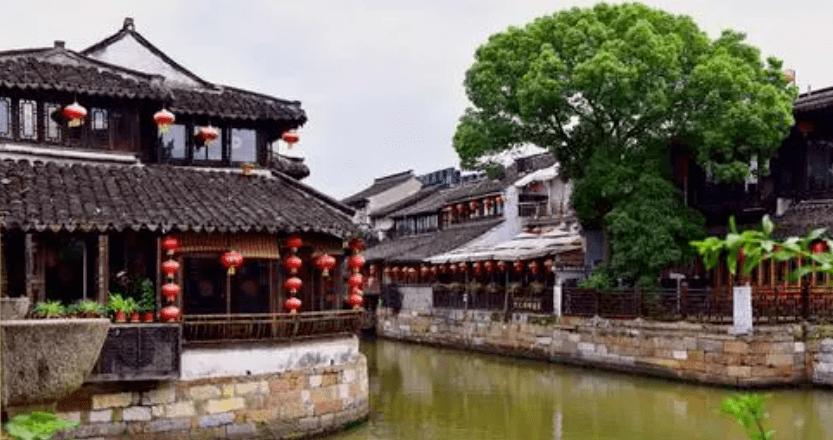 【春运观察】浓浓年味儿温暖旅客回家路——兰州西站春运首日观察